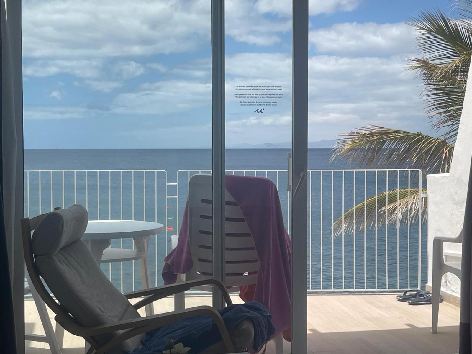 Apartamentos Cabrera Puerto del Carmen  Exterior photo
