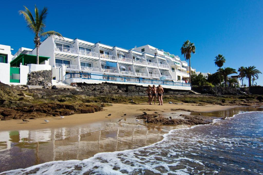Apartamentos Cabrera Puerto del Carmen  Exterior photo
